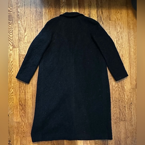Andrew Marc size 2 long black overcoat - like new ! - Picture 2 of 3
